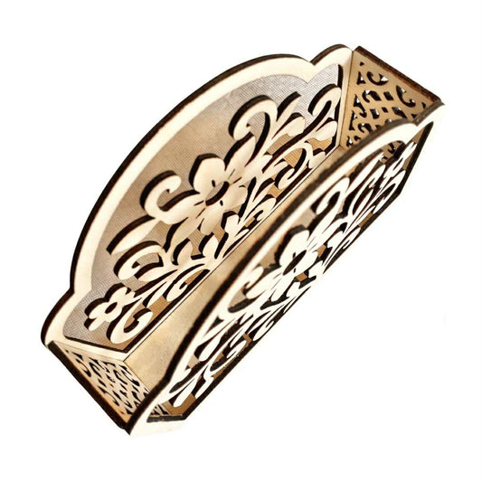 Serviettholder i tre – Blomstermotiv